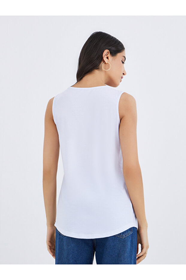 بلوزة سادة بدون أكمام برقبة مربعة - 4