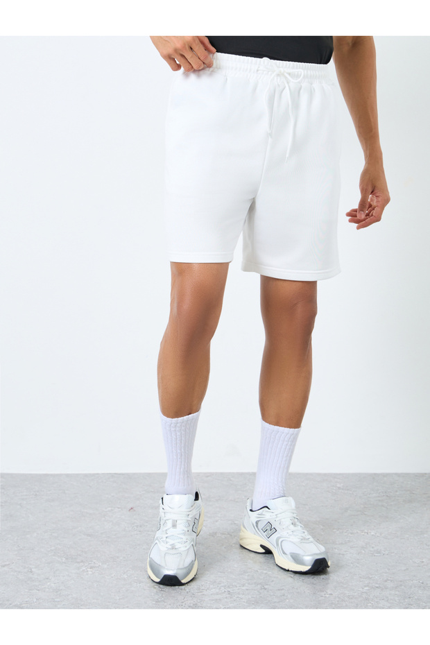 شورت سادة بقصّة عادية مع رباط - 1