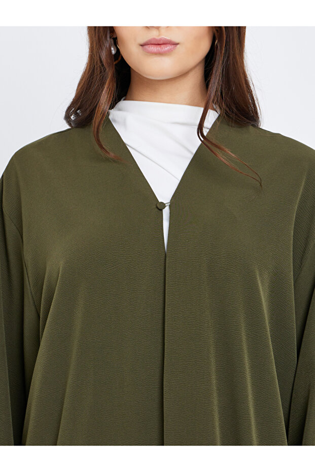 عباية منقوشة مع إغلاق بزر وحلقة - 4