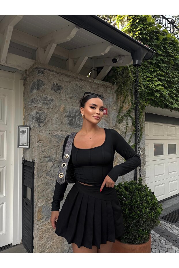 Siyah Korse Detay Basic Crop - 3