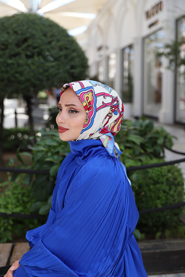 وشاح مخملي