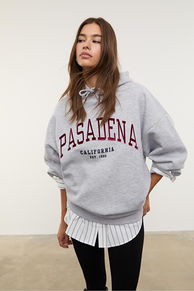 İşlemeli Kapüşonlu Sweatshirt - 2