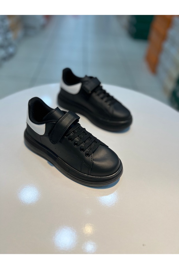 Arvenzo Thick Soled Velcro Children's Sports Shoes