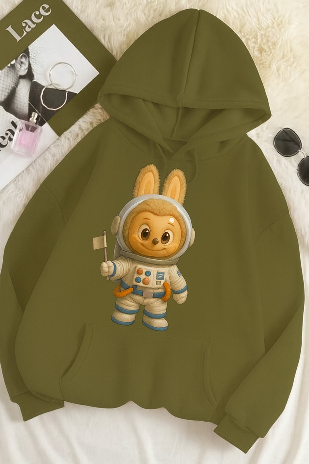 سويت شيرت مطبوع عليه 3 خيوط للجنسين مقاس كبير - نمط أرنب لابوبو 🐰 - 1