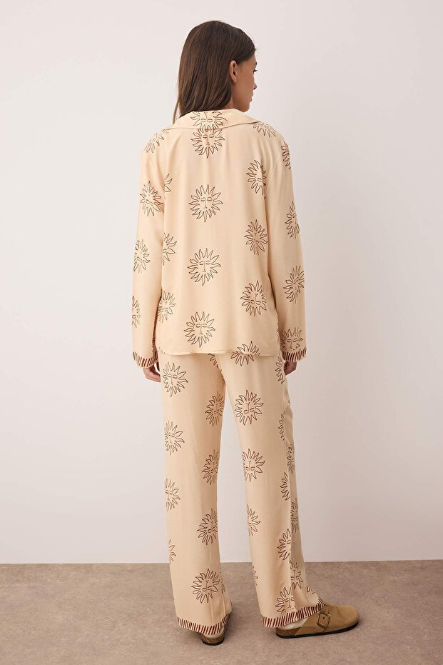 Koyu Bej Güneş Desenli Viskon Dokuma Pijama Takımı THMAW25PT00034 - 4