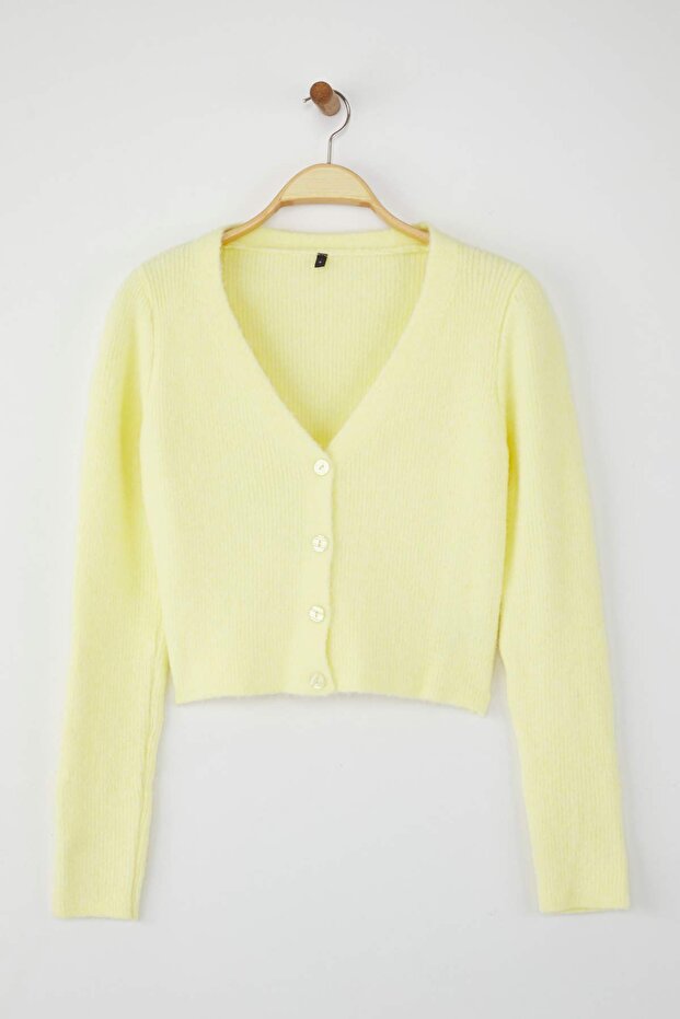 Wardrobe Essentials Sarı Crop Düğme Detaylı Yumuşak Dokulu V Yaka Yünlü Triko Hırka TWOAW26HI00013 - 5