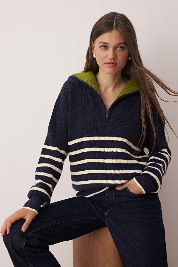 Navy Blue Soft Textured Wide Fit Turn-Down Collar Knitwear Sweater Twoaw26Kz00156 - 1