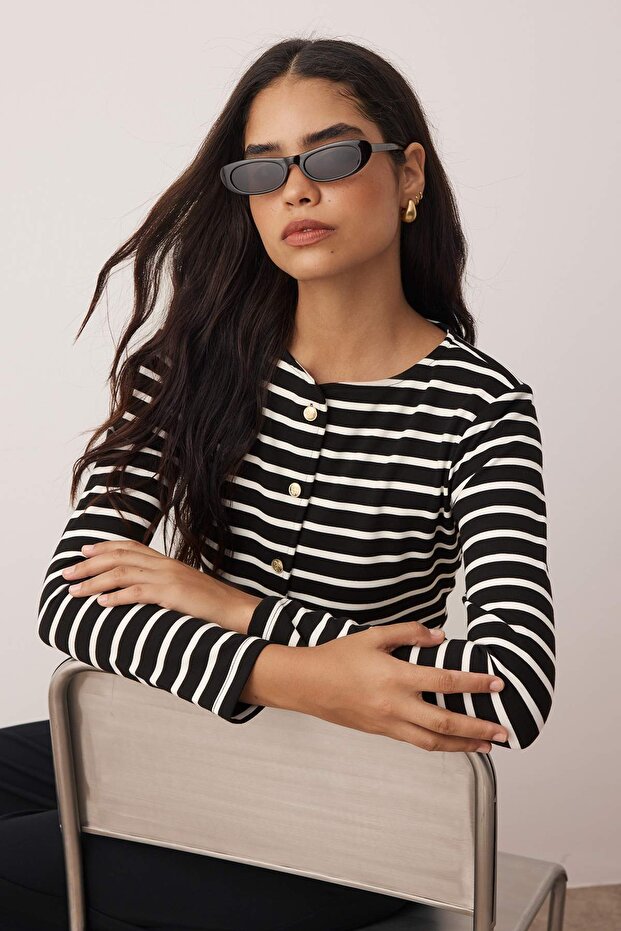 Black Striped Wadding Detail Button Regular/Regular Fit Interlock Stretch Knitted Blouse Twoaw26Bz00017 - 1