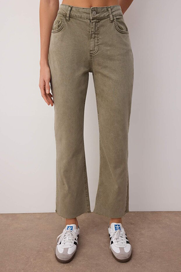 Haki Yüksek Bel Comfort/Esnek İspanyol Paça Crop Flare Jeans TWOAW26JE00111 - 3