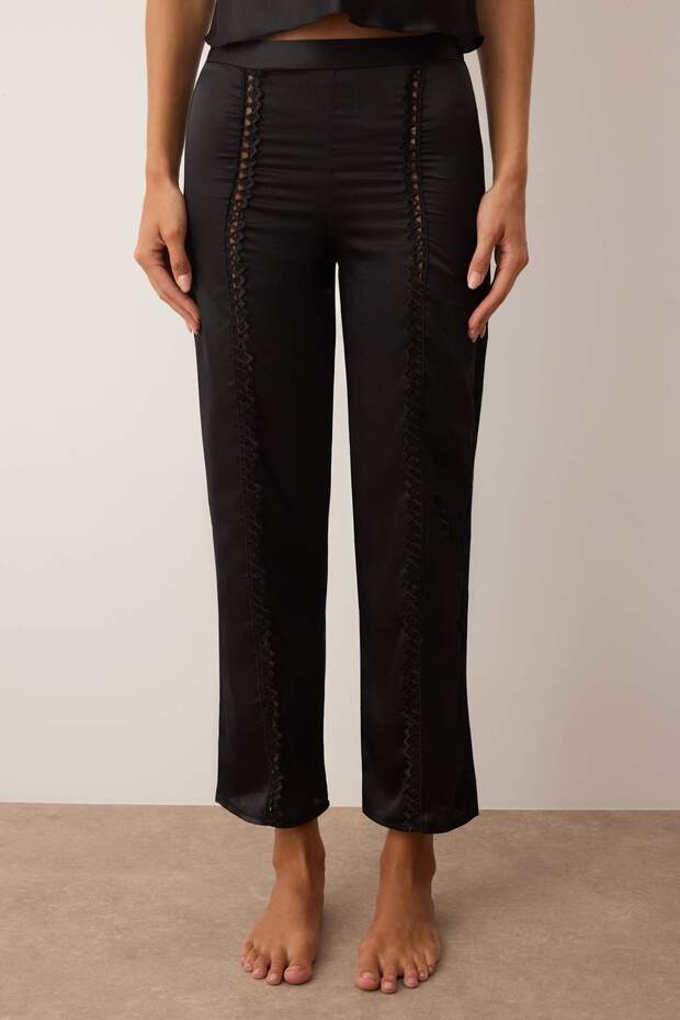 Siyah Dantel Detaylı Saten Dokuma Pijama Takımı THMAW26PT00078 - 3
