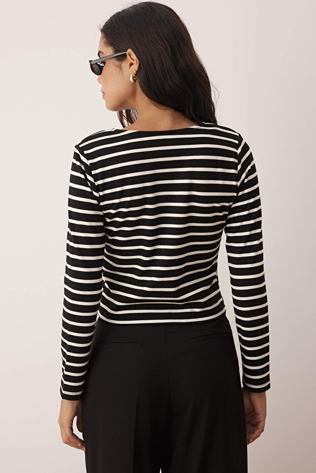 Black Striped Wadding Detail Button Regular/Regular Fit Interlock Stretch Knitted Blouse Twoaw26Bz00017 - 4