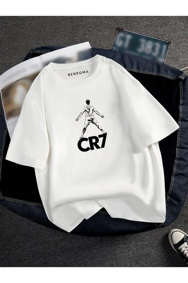 Oversized Football Player Printed Unisex T-Shirt Printed