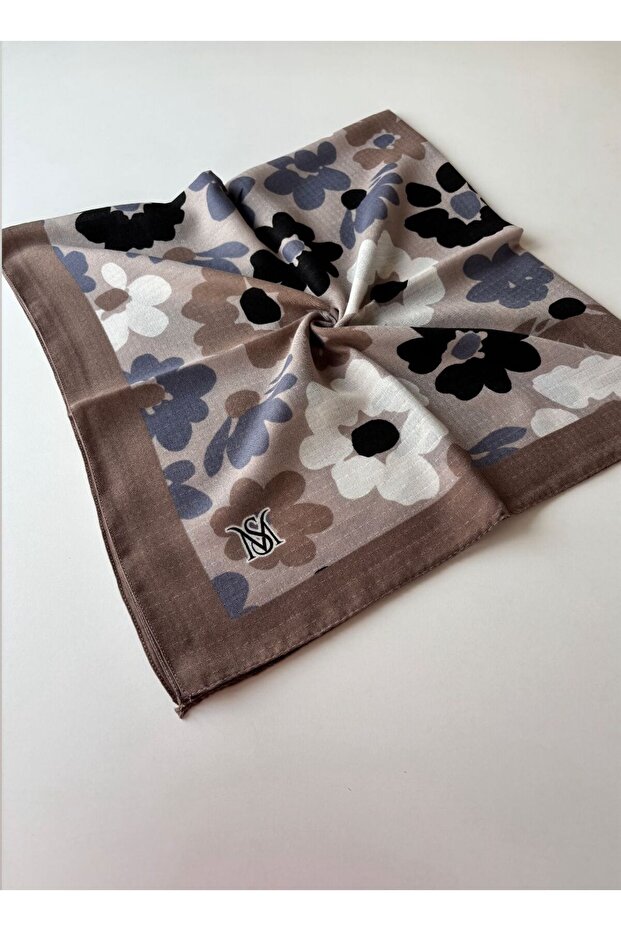 Masalsu Patterned Scarf with Flowers