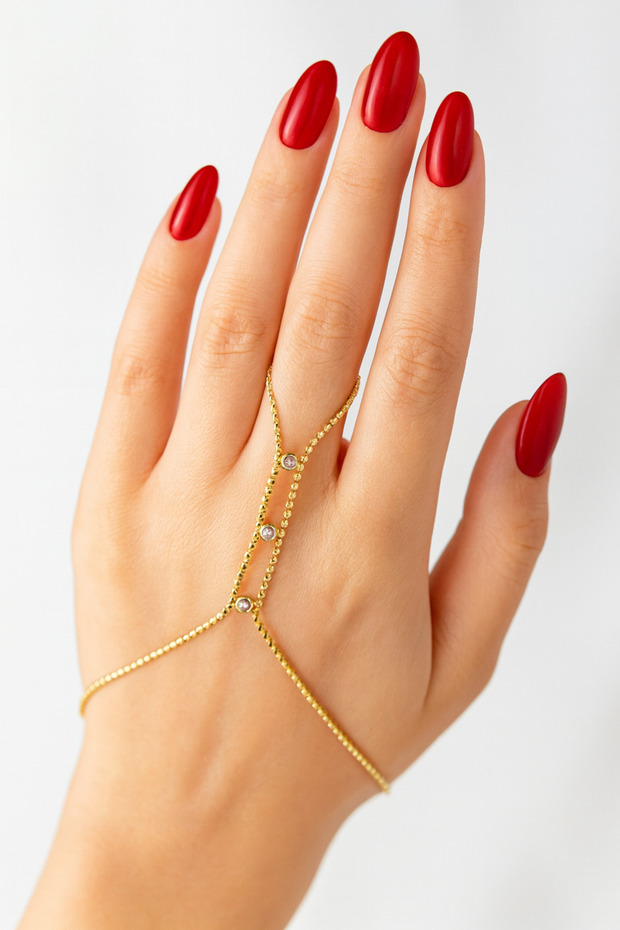 Stainless Steel Gold Color Elegant Shahmeran Bracelet – Women's Hand Chain Jewelry Model