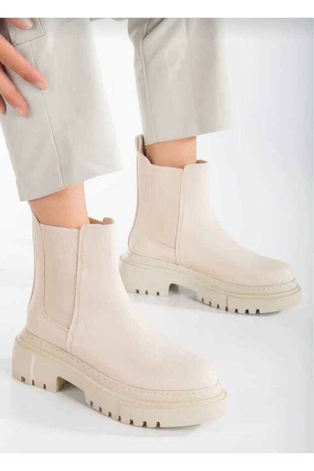 KADIN LATİKLİ BOT - 5