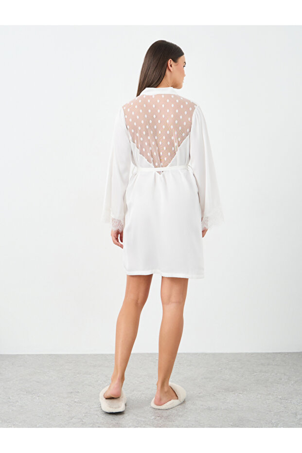 رداء خلفي على شكل حرف V مع حواف من الدانتيل - 4