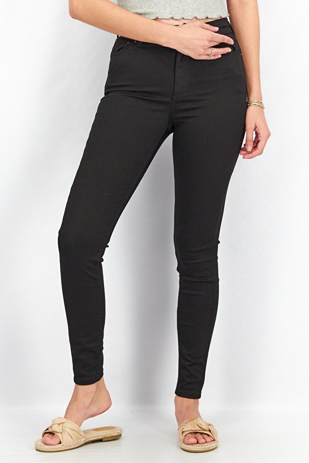 Women Regular Fit Plain Stretchable Skinny Jeans, Black