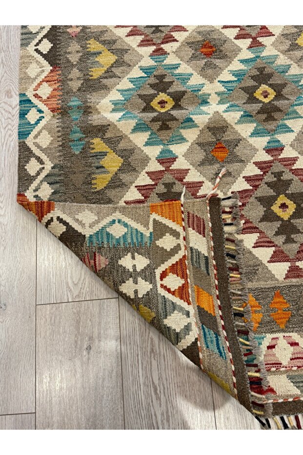 El dokuma kilim