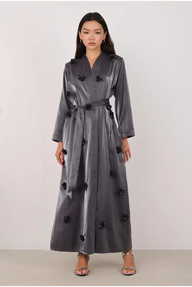 Çiçekli Aplikeli Abaya Siyah - 1