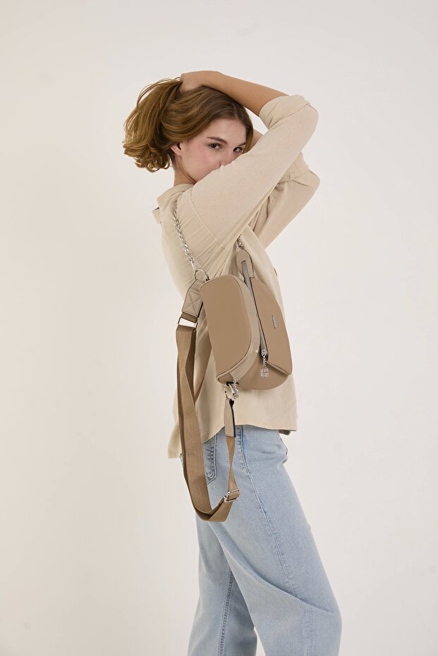 GEANTĂ CROSSOVER - 1