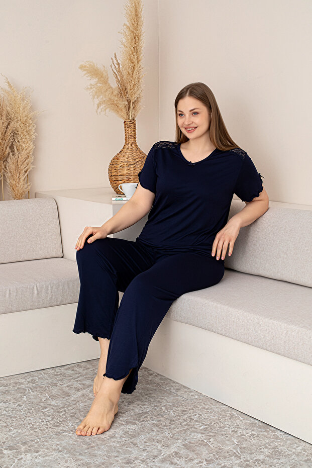 “Bamboo Fabric Plus Size Women's Lace Short Sleeve Pajama Set – Soft, Breathable