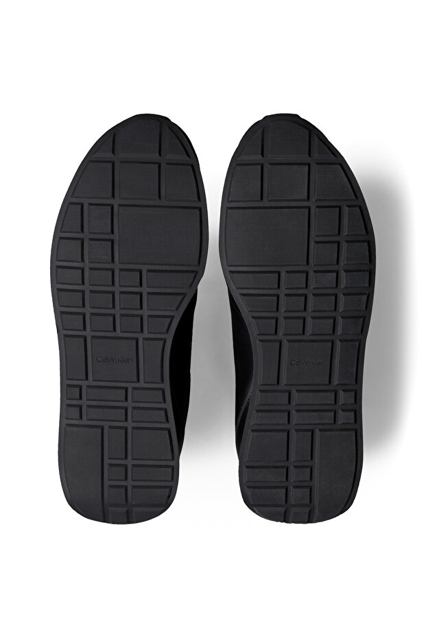 Calvin Klein Men Black/Bright White Leather Signature Logo Runner Trainers - 6