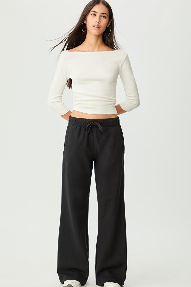 Relaxed Fit Bağcıklı Çan Paça Pantolon - 2