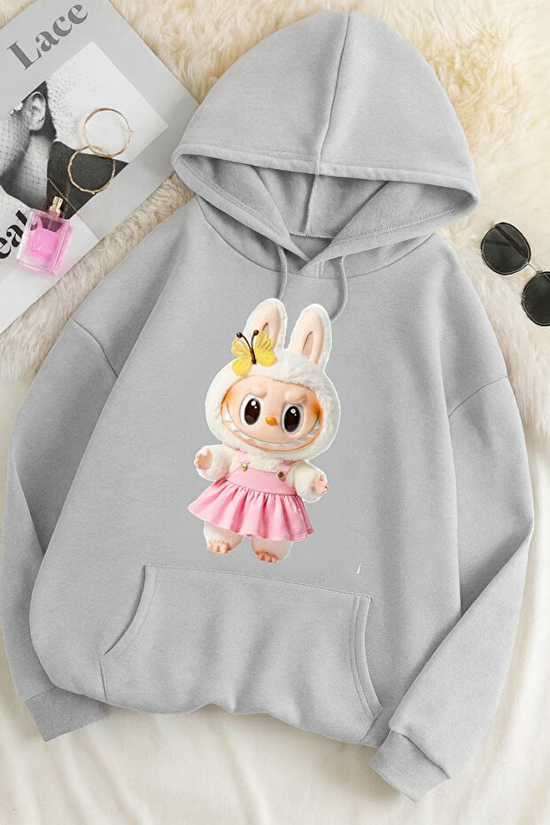 سويت شيرت مطبوع عليه 3 خيوط للجنسين مقاس كبير – نمط أرنب لابوبو 🐰 🦋 - 1