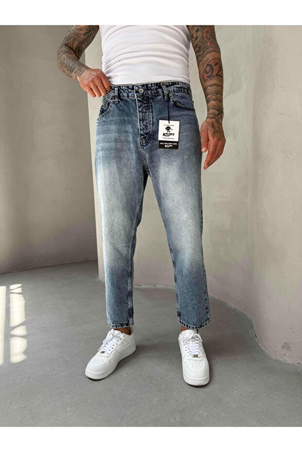 Blue Stone-Washed Boyfriend Jean