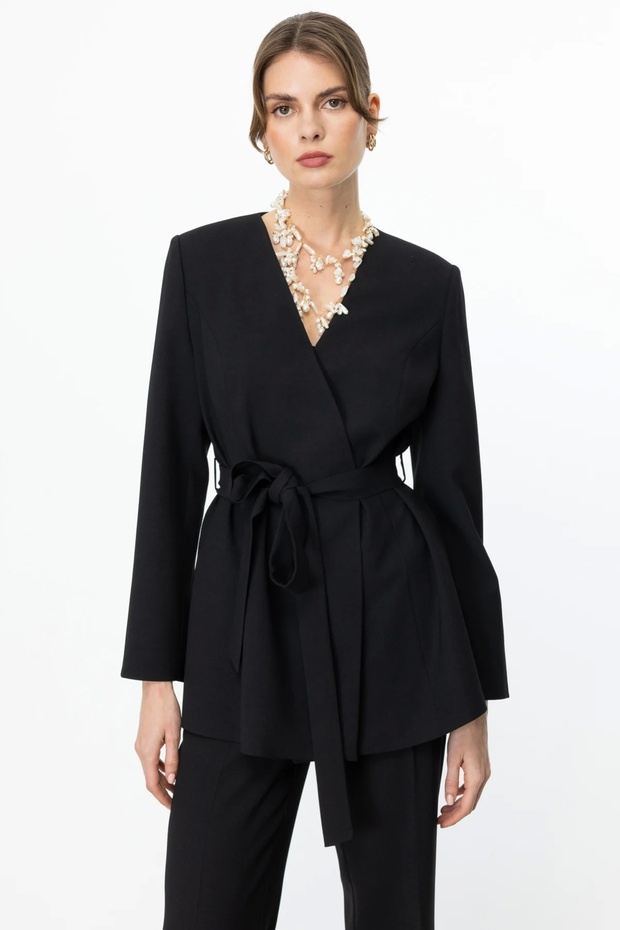 سترة بحزام خصر وزر مزدوج ومزدوج الصدر باللون الأسود - 2