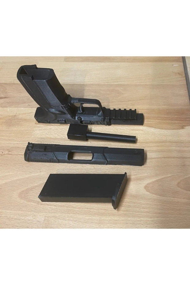CS2 Five-SeveN Silah Maketi - 3