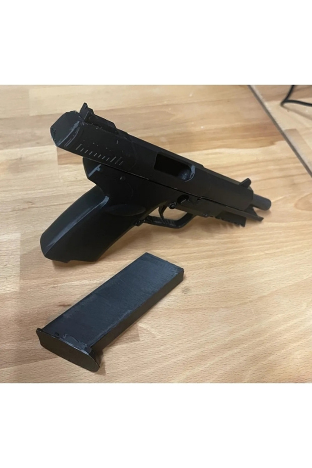 CS2 Five-SeveN Silah Maketi - 4