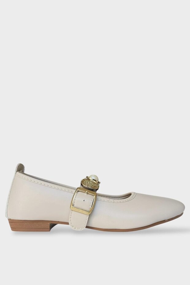 Women's Pearl and Seal Accessory Banded Ballerinas Cream