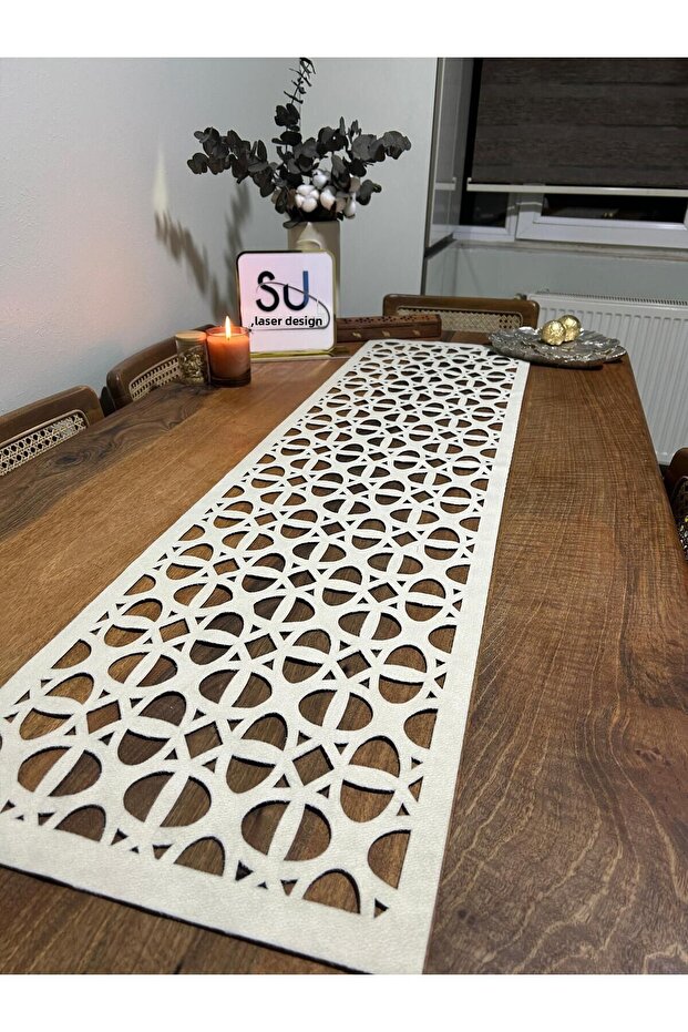 عداء منقوش باللون الفاتح - 1