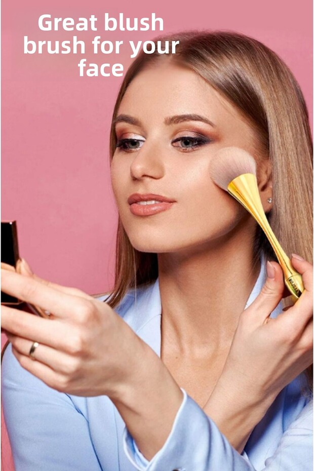 Blush Bombe Brush - 4