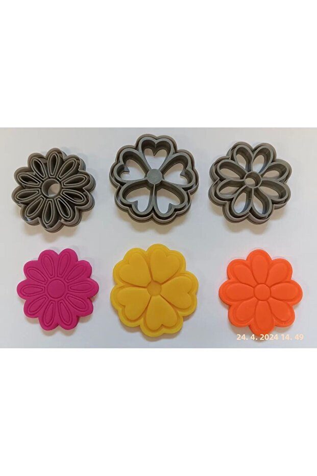 قالب حلوى البسكويت بنمط الأزهار - 1