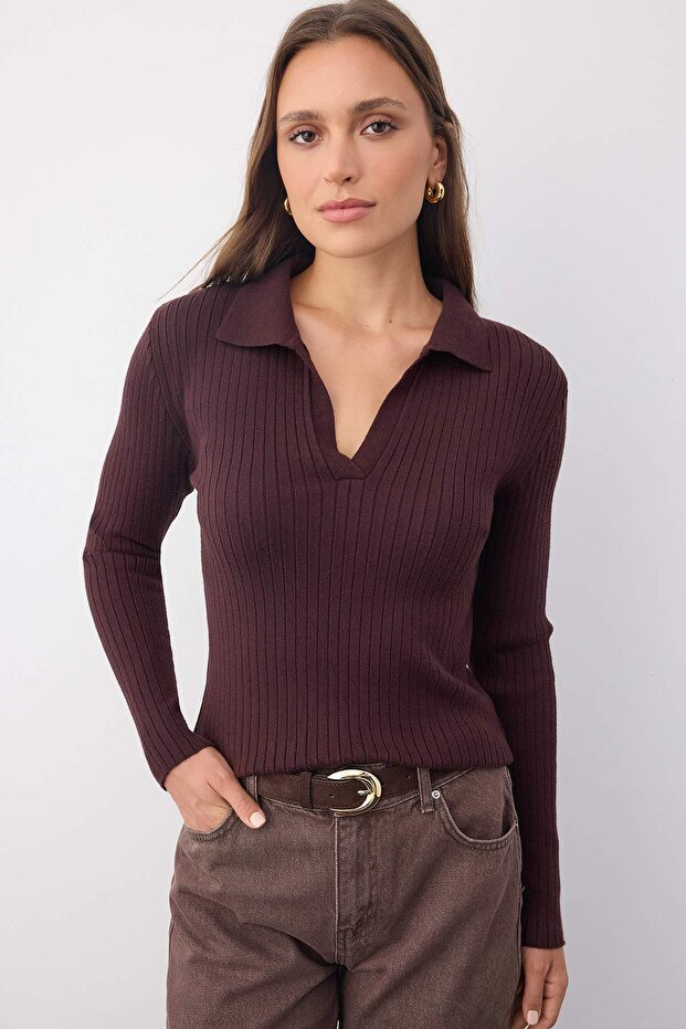 Wardrobe Essentials Kahverengi Premium İplikPolo Yaka Fitilli Triko Kazak | TWOAW26KZ00077 - 2