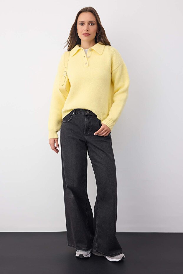 Wardrobe Essentials Sarı Basic Geniş Kalıp Özel İplikli Triko Kazak | TWOAW26KZ00072 - 2