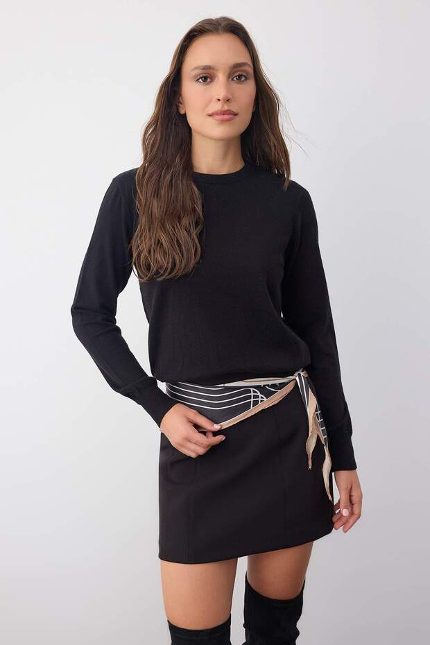 Trendyolmilla  Wardrobe Essentials Siyah Premium İplik/Özel İplikli Basic Triko Kazak | TWOAW26KZ00095 - Görsel 3