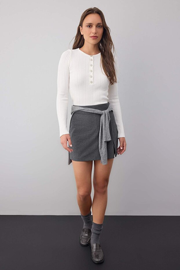 Wardrobe Essentials Ekru Fitted/Vücuda Oturan Fitilli Triko Kazak | TWOAW26KZ00083 - 2