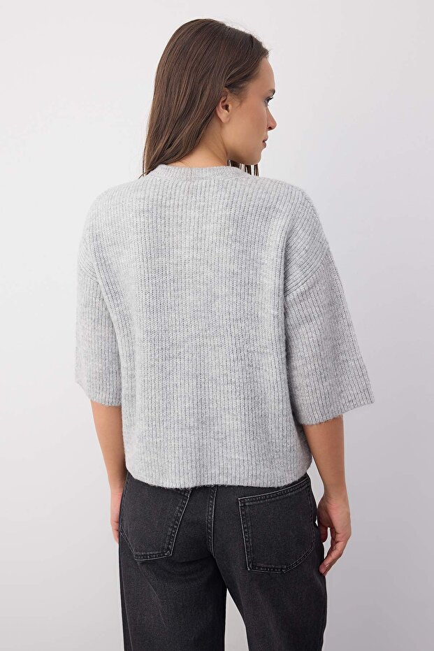 Wardrobe Essentials Gri Yumuşak Dokulu Geniş Kalıp Kısa Kol Basic Triko Hırka | TWOAW26HI00251 - 4
