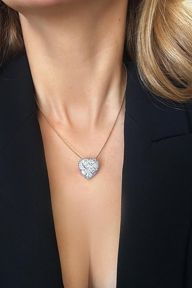 Stainless Steel Spread Heart Jewelled Star Pendant Elegant Trend Necklace