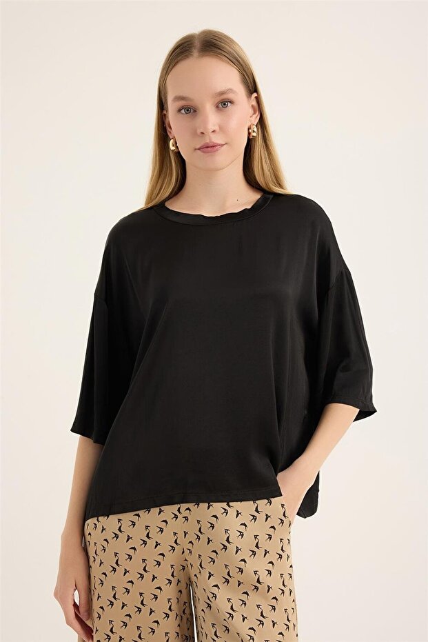 بلوزة برقبة دائرية - 1