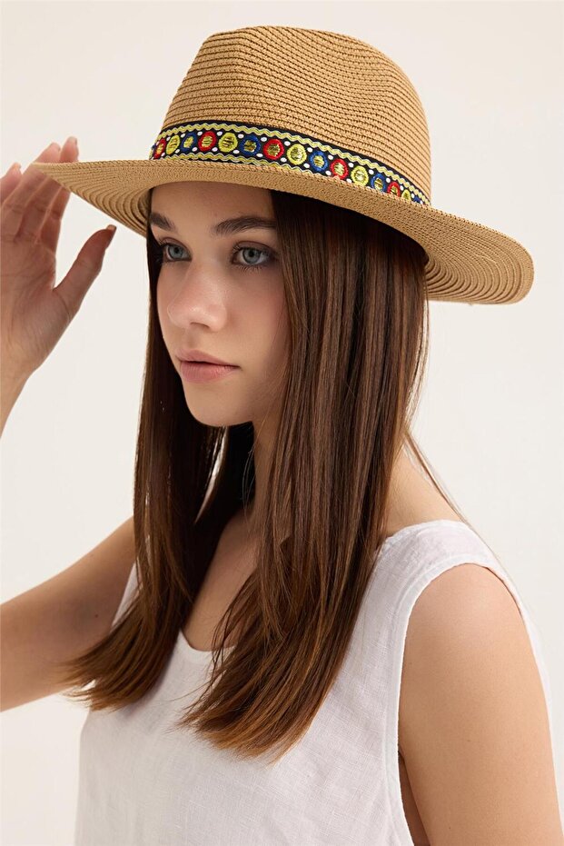 قبعة ملونة مع حواف ورقية - 2