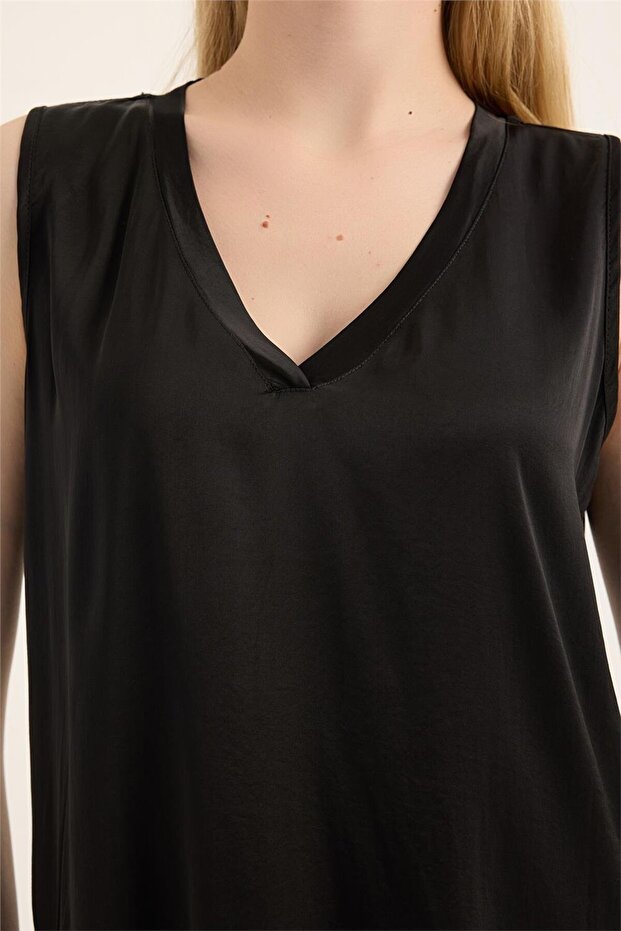 Molded V-Neck Blouse - 4