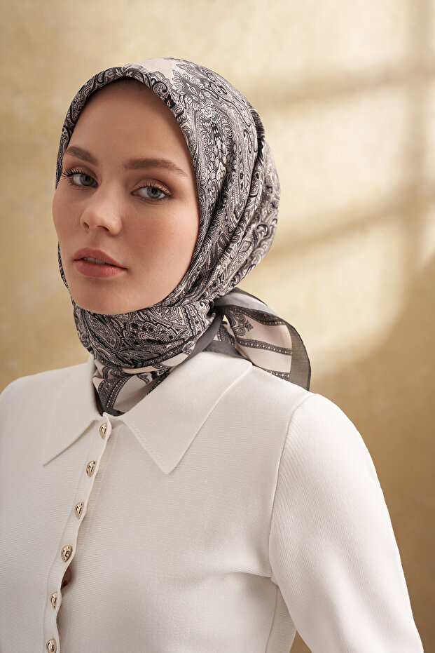 وشاح منقوش من الفليس فيسكوز جاردان - رمادي غامق - 1