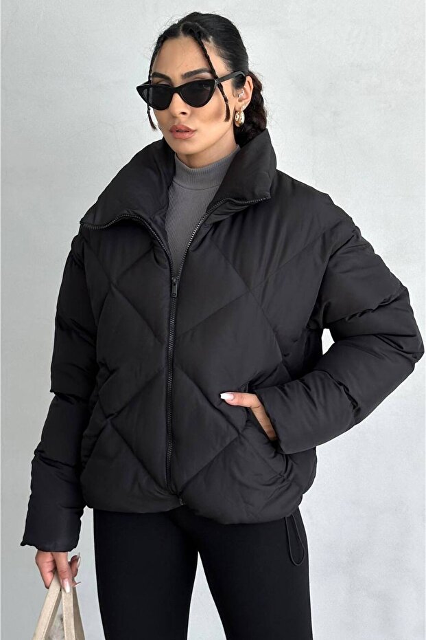 Women's Black Oversized Puffer Coat – Winter Coat with Zipper and Pockets