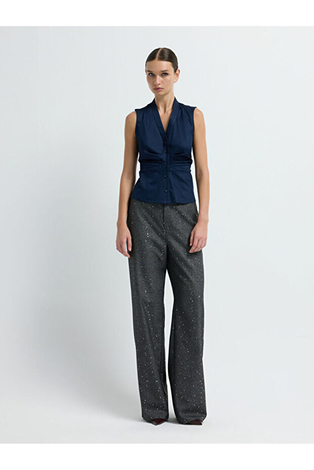 Büzgülü Düğmeli Bluz - 4