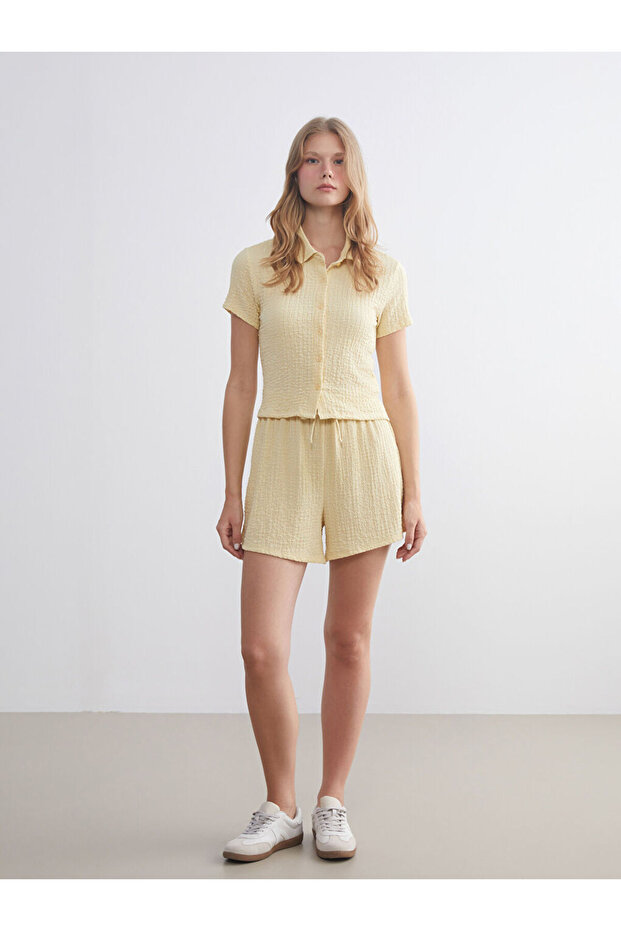 Esvab • Modern & Distinctive Women's Shorts with Waist Drawstring Textured