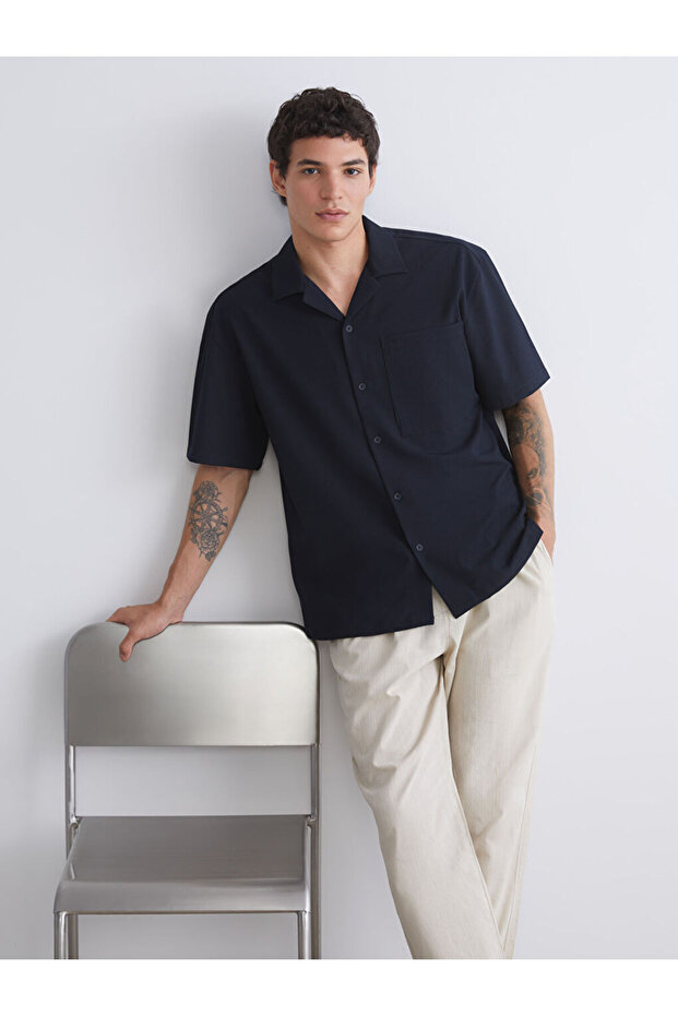 Comfortable Fit Short Sleeve Men's Shirt